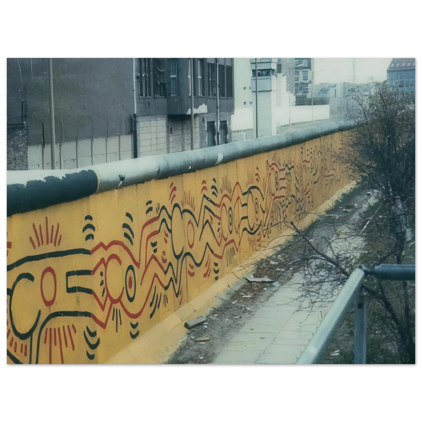 Keith Haring - BERLIN MURAL 1986 75x100 cm / 30x40inches Fine Art Poster