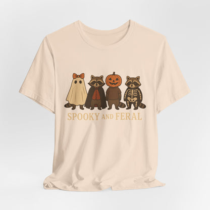 Spooky Raccoon Shirt, Grappige Halloween Grafisch T-shirt, Schattig Vintage Herfst T-shirt, Trendy Vrouwen Halloween Shirt, Feral Raccoon T-shirt