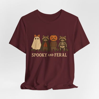 Spooky Raccoon Shirt, Grappige Halloween Grafisch T-shirt, Schattig Vintage Herfst T-shirt, Trendy Vrouwen Halloween Shirt, Feral Raccoon T-shirt