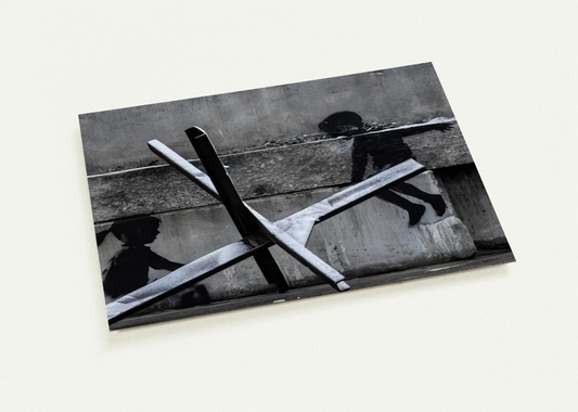 KYIV KHRESHCHYATYK 9 2022 By Banksy Pack of 10 Post Cards | Banksy Post Cards | A6 (10.5 x 14.8 cm) - 4.1 x 5.8 inches
