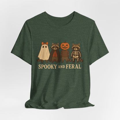Spooky Raccoon Shirt, Grappige Halloween Grafisch T-shirt, Schattig Vintage Herfst T-shirt, Trendy Vrouwen Halloween Shirt, Feral Raccoon T-shirt