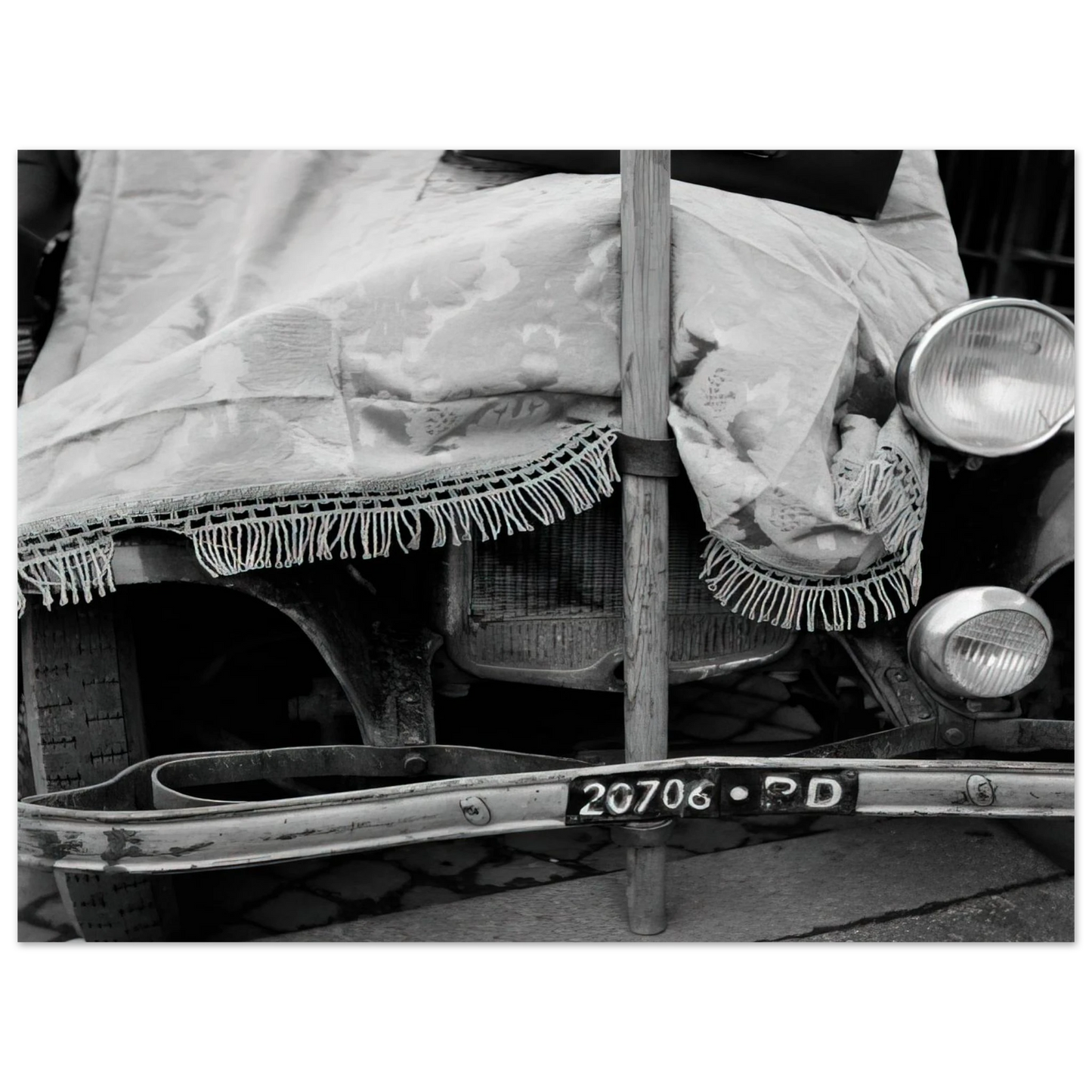 Robert Rauschenberg - ROME FLEA MARKET V 1952  75x100 cm / 30x40inches Fine Art Poster